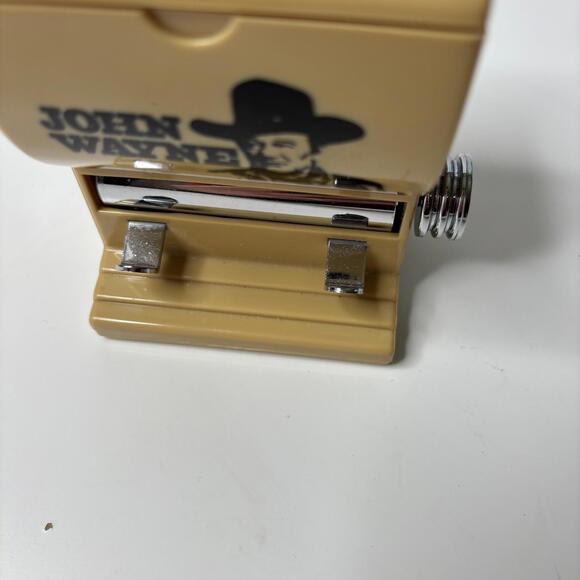 JOHN WAYNE PLASTIC DIAL A PICK TOOTHPICK HOLDER DISPENSER - Picture 6 of 7
